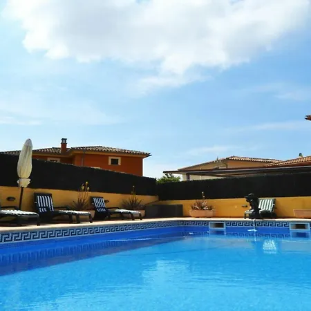 Villa 104515 - In *